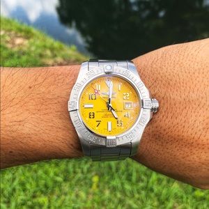 (SOLD) Breitling Avenger II Seawolf
